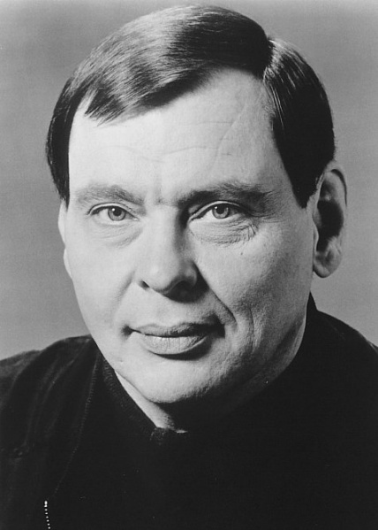 Image:Larry Drake.jpg